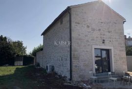 Istra - Poreč, kamena vila sa bazenom, Poreč, Casa