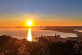 Istra, Labin - građevinsko zemljište nedaleko od mora, 5.600 m2, Labin, Zemljište