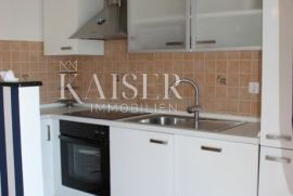 Krk - Vrbnik kuća sa 6 apartmana i prekrasnim pogledom na more, Krk, بيت