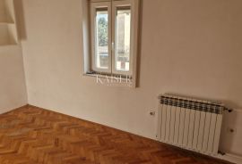 Rijeka, Vežica - stan sa garažom i okućnicom, Rijeka, Flat