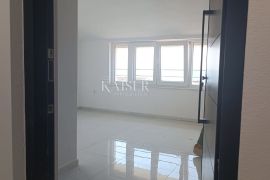 Crikvenica - predivan stan u novogradnji sa pogledom na more, Crikvenica, Appartement