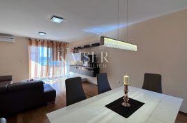 Crikvenica - stan u prizemlju s pogledom na more, 112 m2, Crikvenica, Flat