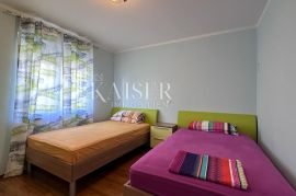 Crikvenica - stan u prizemlju s pogledom na more, 112 m2, Crikvenica, Appartment