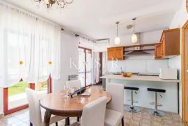 Istra - Motovun, kuća sa bazenom na 5560 m2 građevinske parcele, Motovun, House