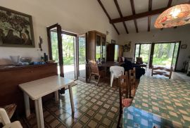 Otok Krk, Dobrinj - Predivna kuća 139 m2 sa okućnicom od 2769 m2, Dobrinj, Casa