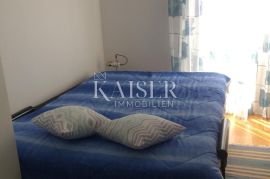 Otok Krk, Krk - dvoetažni stan s pogledom na more, 85 m2, Krk, Appartment