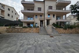 Otok Krk, Njivice - apartman 74m2 u novogradnji, Omišalj, Διαμέρισμα