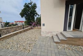 Otok Krk, Njivice - apartman 74m2 u novogradnji, Omišalj, Διαμέρισμα