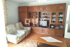 ISTRA, PULA 2S+DB stan na Sisplacu 80 m2 - 400 m OD PLAŽE!!, Pula, Appartment