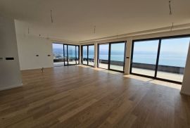 Opatija - Luksuzan penthouse sa krovnom terasom i bazenom 545,38 m2, Opatija, Kвартира