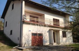 Istra - Buzet, obiteljska kuća 350 m2, Buzet, House