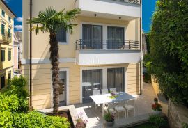 Opatija- ekskluzivna vila u samom centru, 216m2, Opatija, Famiglia