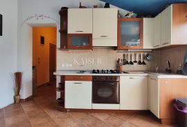 Rijeka, Hosti - ugodan stan, 2S+DB, 60 m2, Rijeka, Appartment