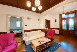 Opatija – Stan u austrougarskoj vili, 2. red do mora, Opatija, Appartement