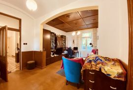 Opatija – Stan u austrougarskoj vili, 2. red do mora, Opatija, Appartement