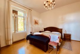 Opatija – Stan u austrougarskoj vili, 2. red do mora, Opatija, Appartment