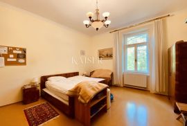 Opatija – Stan u austrougarskoj vili, 2. red do mora, Opatija, Appartement