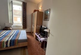 Rijeka, centar -  Dva stana u strogom centru grada  72 m2, Rijeka, Flat