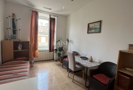 Rijeka, centar -  Dva stana u strogom centru grada  72 m2, Rijeka, Διαμέρισμα