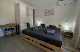 Istra, Labin - kuća 500m od mora, 270 m2, Labin, Ev