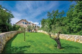 Otok Krk, okolica Dobrinja - predivna villa 170 m2, Dobrinj, Σπίτι