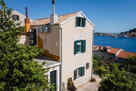 Otok Lošinj, Mali Lošinj - predivna villa u staroj jezgri, Mali Lošinj, Maison