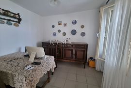 Senj, stan 105m2, 3S + DB, Senj, Daire