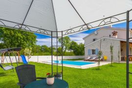 Istra, Marčana - vila s bazenom, 200m2, Marčana, Famiglia