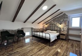 Otok Krk, Dobrinj - adaptirana starina, 140 m2, Dobrinj, Haus