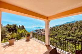 Opatija, okolica – Predivan stan u venecijanskom stilu, 184 m2, Opatija - Okolica, Kвартира