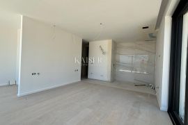 Zadar - stan 228.97 m2, bazen, prvi red do mora, Zadar - Okolica, Wohnung