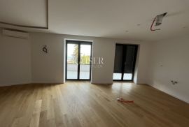 Opatija - Stan sa pogledom na more od 117 m2, Opatija, Apartamento