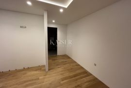 Opatija - Stan sa pogledom na more 144 m2, Opatija, Apartamento