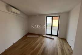 Opatija - Stan sa pogledom na more 144 m2, Opatija, Apartamento