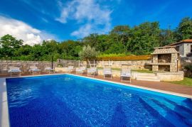 Istra - Villa s bazenom i okućnicom 1000 m2, Tinjan, Famiglia