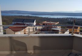 Jadranovo, etaža s prekrasnim pogledom, Crikvenica, Διαμέρισμα