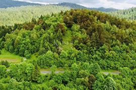 Crni Lug – građevinsko zemljište s prekrasnim pogledom, Delnice, Arazi