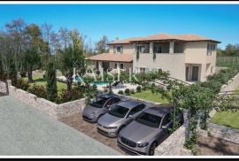 Istra - Kanfanar - mediteranska kuća s bazenom, 208 m2, Kanfanar, House