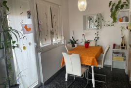 Rijeka, Centar - stan 58m2, odličnog rasporeda s dva balkona, Rijeka, Flat