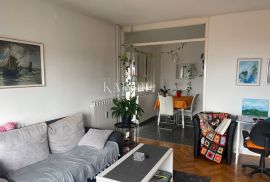 Rijeka, Centar - stan 58m2, odličnog rasporeda s dva balkona, Rijeka, Flat