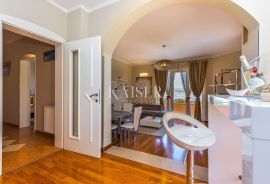 Lovran – Apartmanska vila s velikim zemljištem i projektom za boutique hotel, Lovran, House