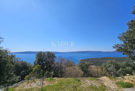 Otok Krk - poljoprivredno zemljište 11ha, 1. red do mora, Krk, Terrain