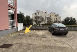 Malinska - odličan stan u prizemlju, Malinska-Dubašnica, Appartement