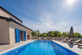 Otok Krk, Dobrinj - luksuzna villa 185m2, Dobrinj, House