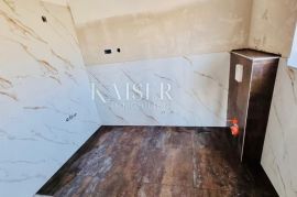 Krk, Risika – Novoizgrađena kamena vila, 150 m2, Vrbnik, Casa