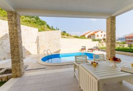 Otok Krk, Baška - dvojna kuća s bazenom, Baška, House