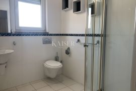 Ičići - stan 173 m2, otvoreni pogled na more, parking, Opatija - Okolica, Appartement