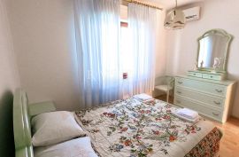 Starigrad, Paklenica - Kuća sa privatnim izlazom na more, Karlobag, Casa