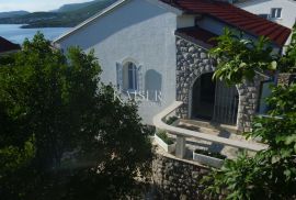 Novi Vinodolski, Klenovica - kuća s bazenom u blizini mora, Novi Vinodolski, House