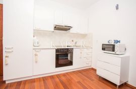 Crikvenica - Luksuzna kuća s pet apartmana, Crikvenica, Kuća